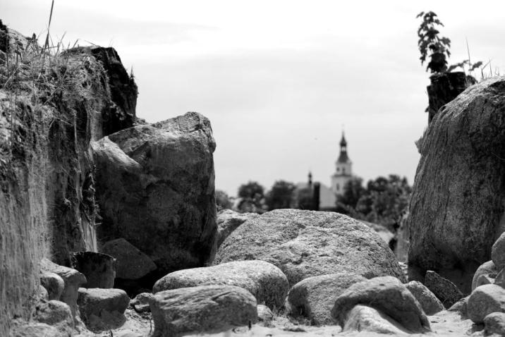 Widok&#x20;na&#x20;odkryte&#x20;grobowce&#x2e;